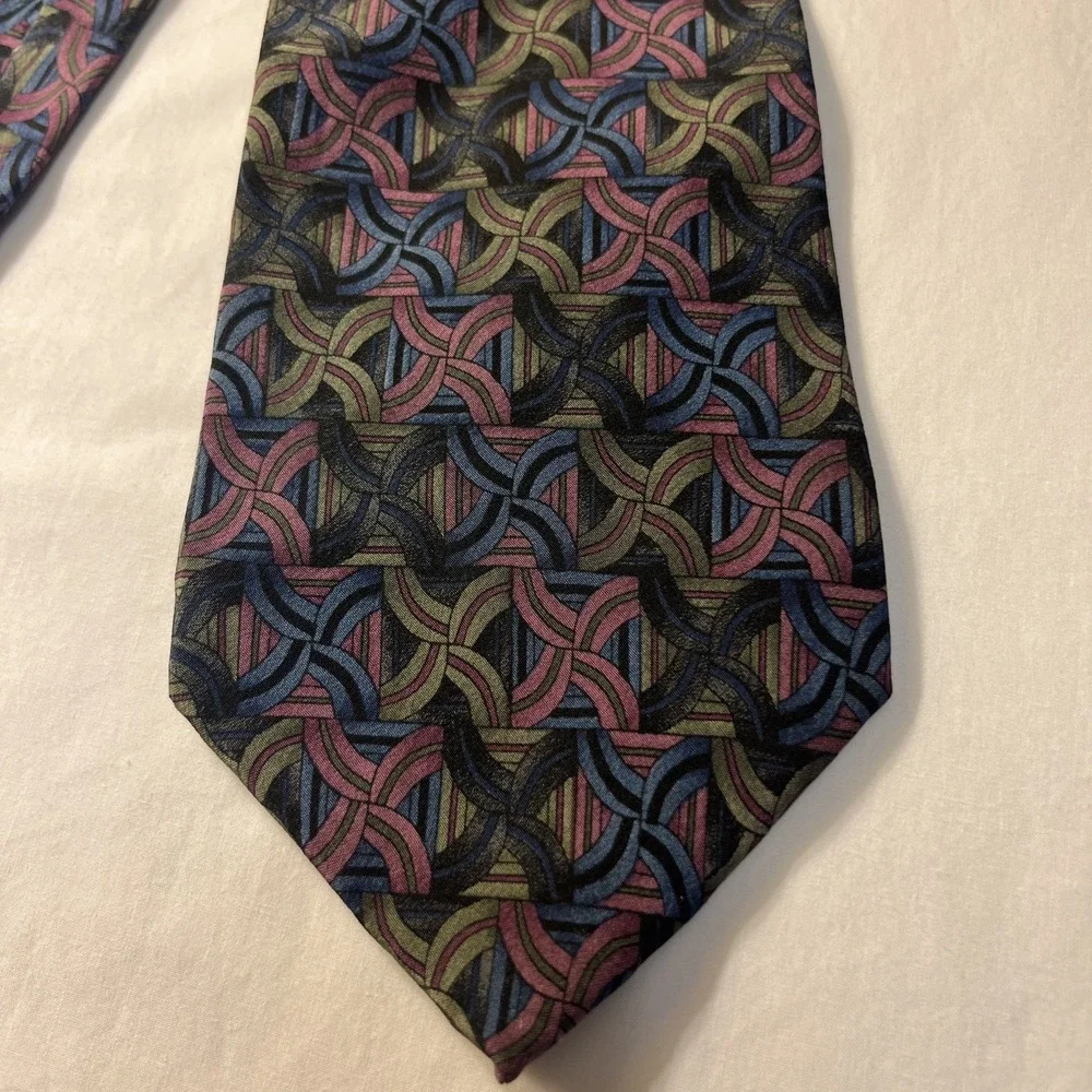 J‎ Garcia Blue Silk Tie Collection 10 Curves and Lines Print Geometric Short